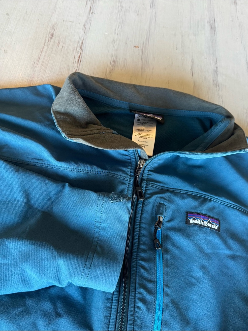 Patagonia Men’s L Blue Guide Softshell Full Zip Outdoor Jacket